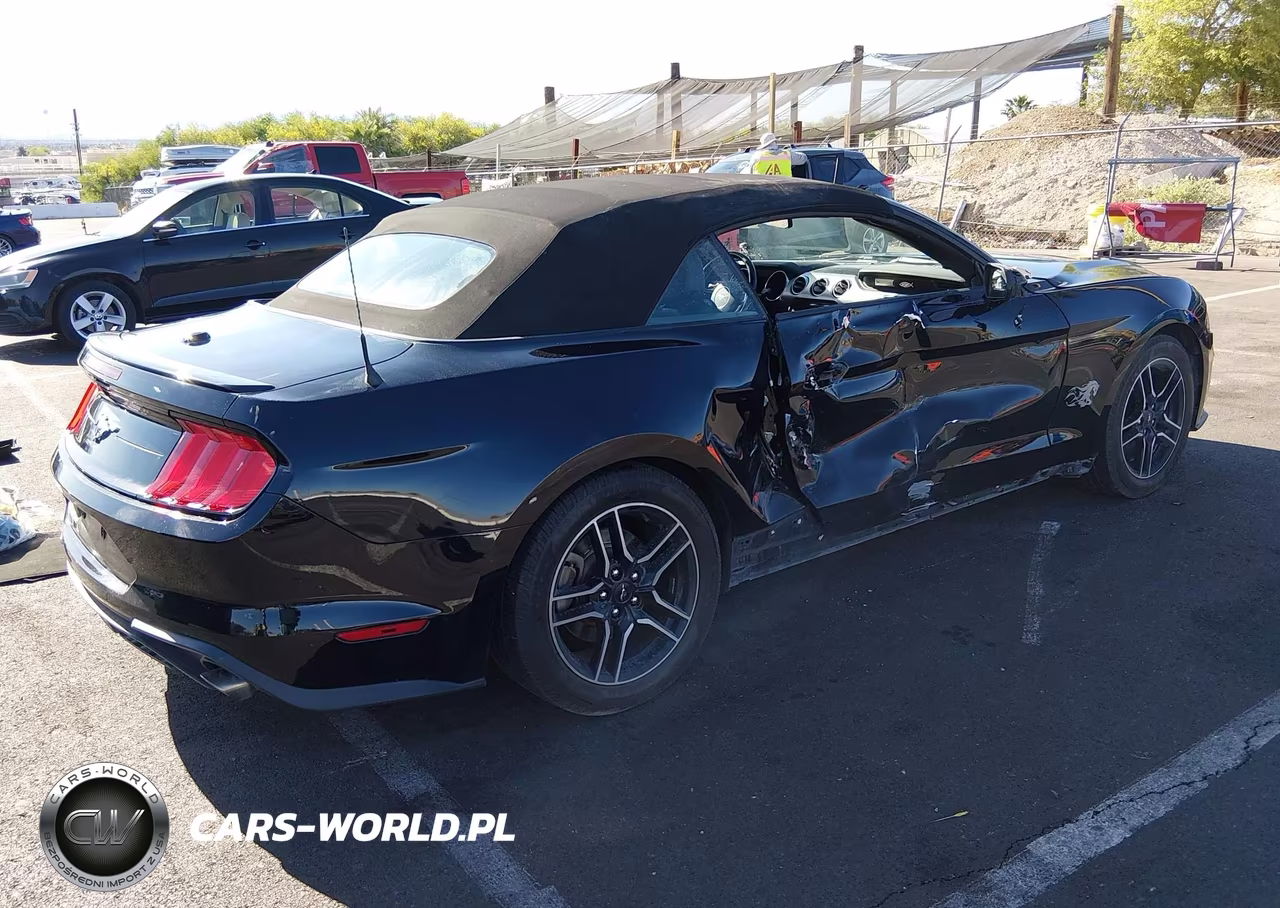 2021 Ford Mustang Ecoboost Premium VIN:1FATP8UH4M5120664 - 4