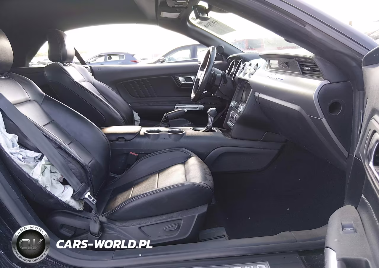 2021 Ford Mustang Ecoboost Premium VIN:1FATP8UH4M5120664 - 5