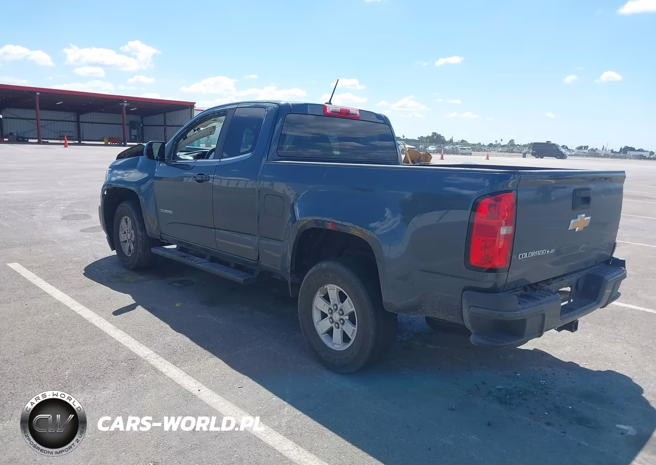 2019 Chevrolet Colorado Wt VIN:1GCHSBEN6K1267377 - 3