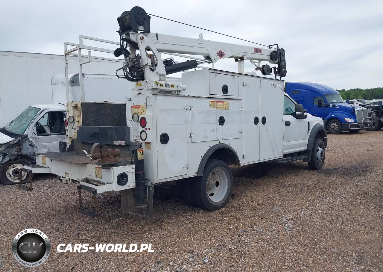 2019 Ford F-550 Chassis Xl VIN:1FDUF5GY1KEE76395 - 4