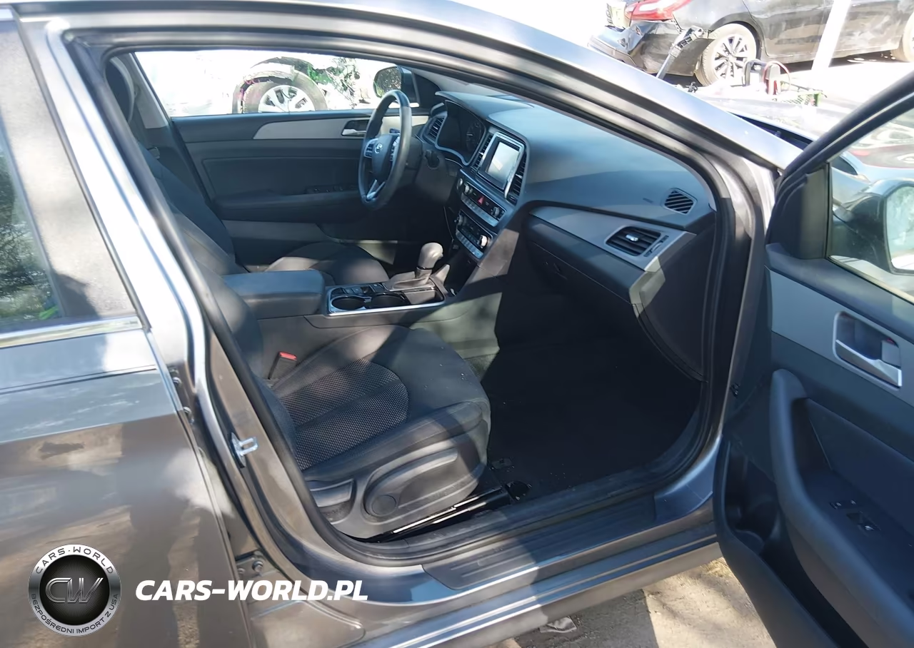 2019 Hyundai Sonata Sel VIN:5NPE34AF6KH768143 - 5