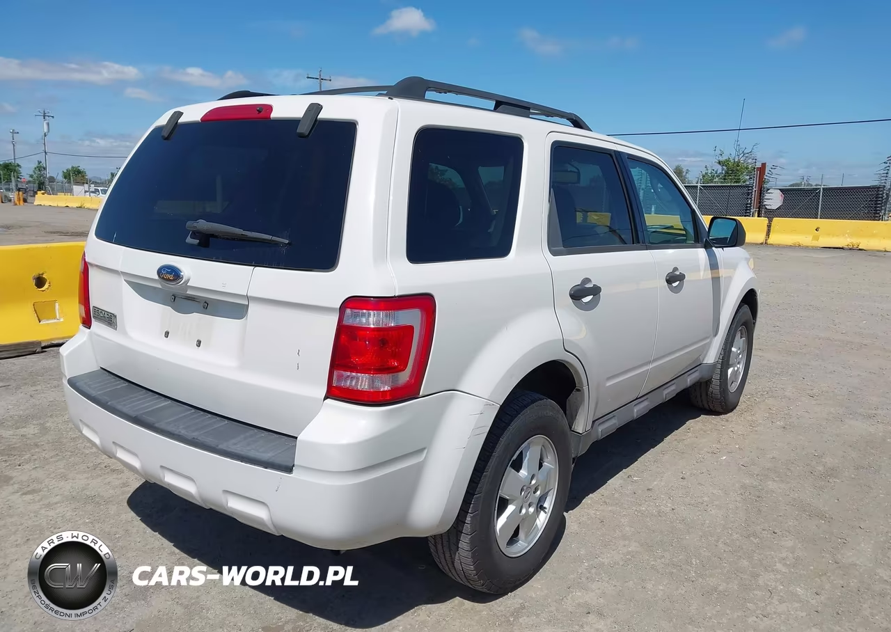 2009 Ford Escape Xlt VIN:1FMCU03G29KA59168 - 4