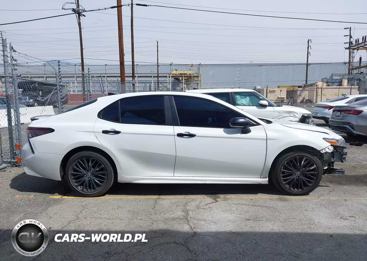 2022 Toyota Camry Se Nightshade Edition VIN:4T1G11AK2NU068930 - 14