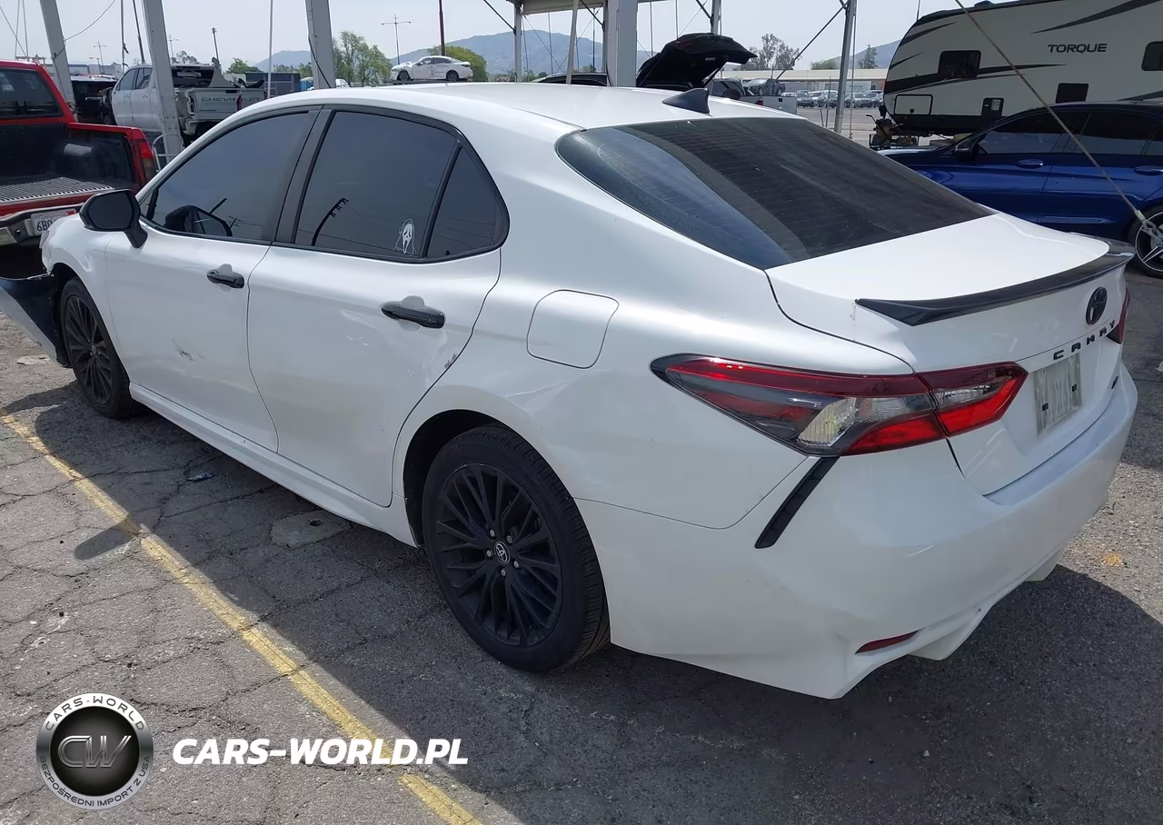 2022 Toyota Camry Se Nightshade Edition VIN:4T1G11AK2NU068930 - 3