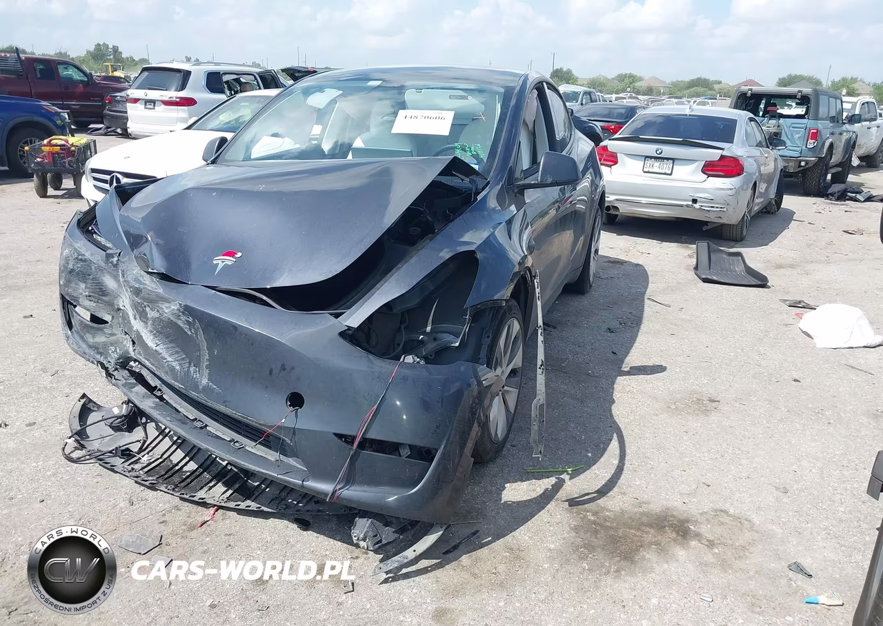 2024 Tesla Model Y Long Range Dual Motor All-Wheel Drive VIN:7SAYGAEEXRF075122 - 2