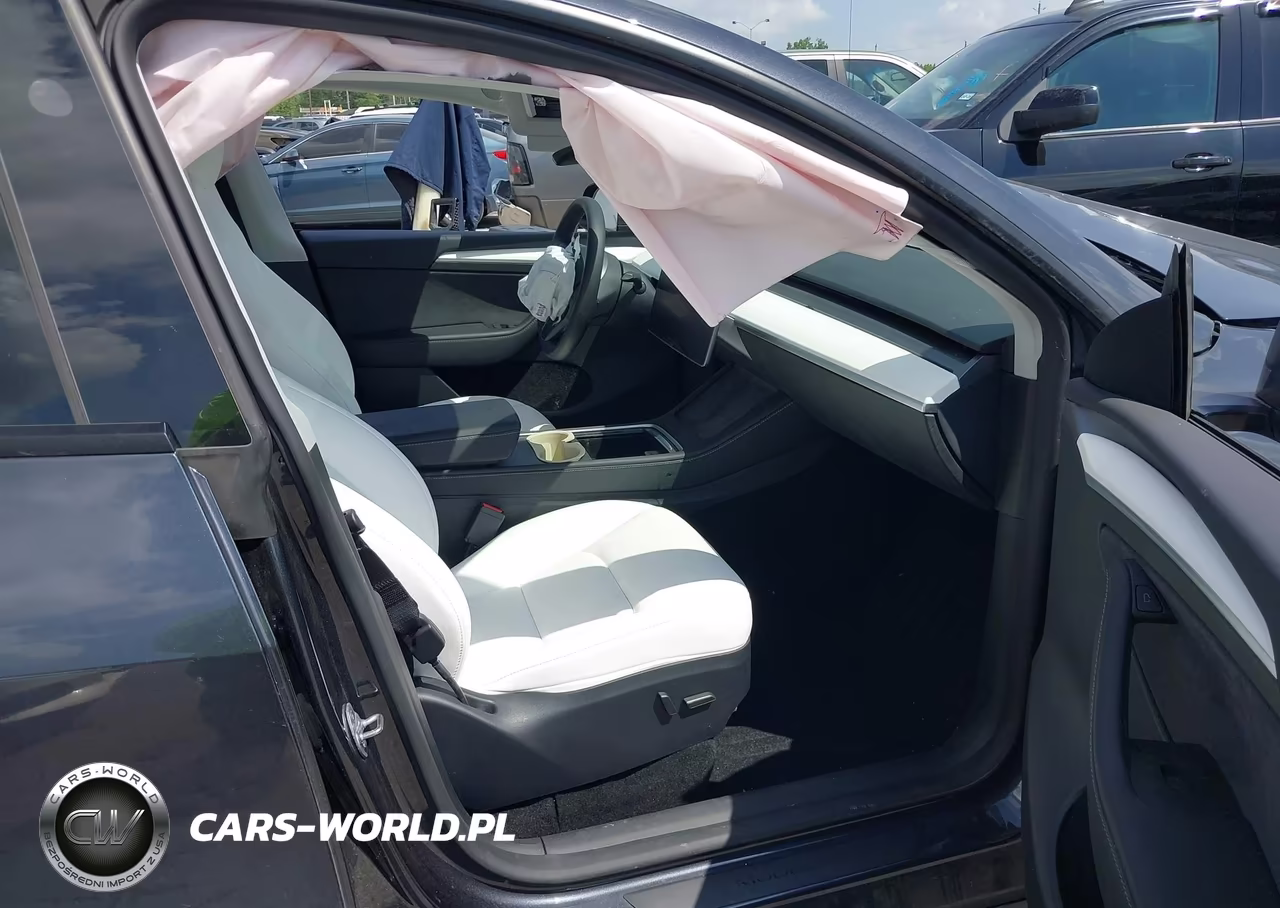 2024 Tesla Model Y Long Range Dual Motor All-Wheel Drive VIN:7SAYGAEEXRF075122 - 5