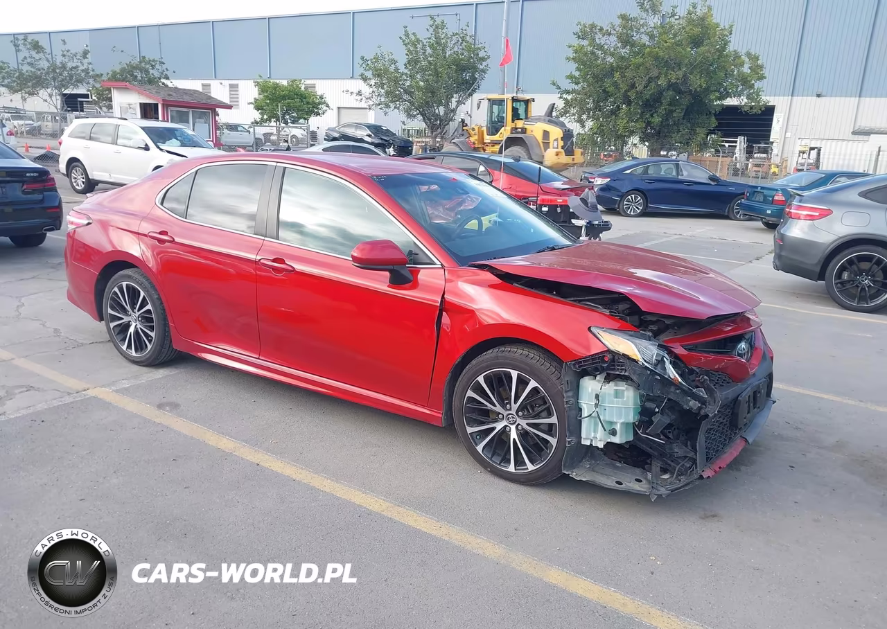 2020 Toyota Camry Se – zdjęcie 1 z 17