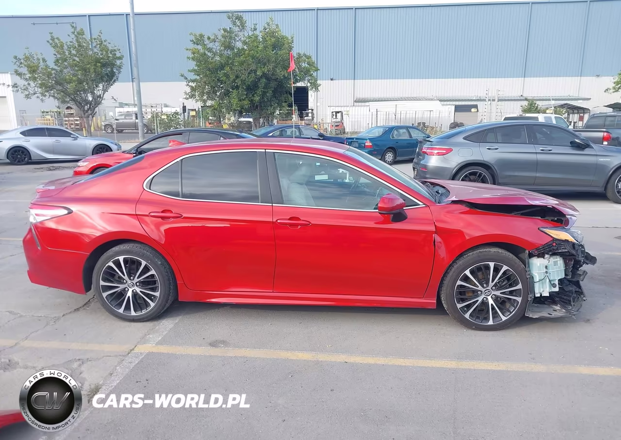 2020 Toyota Camry Se VIN:4T1G11AKXLU347569 - 14