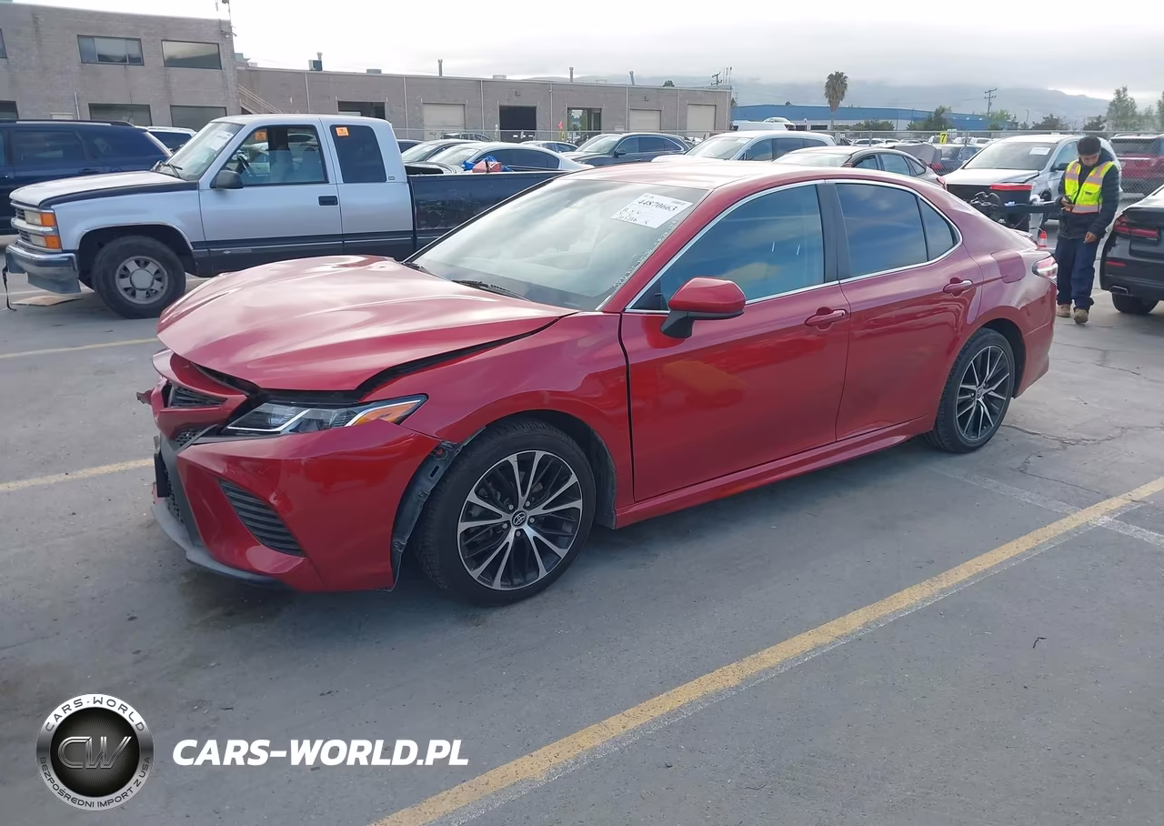 2020 Toyota Camry Se VIN:4T1G11AKXLU347569 - 2