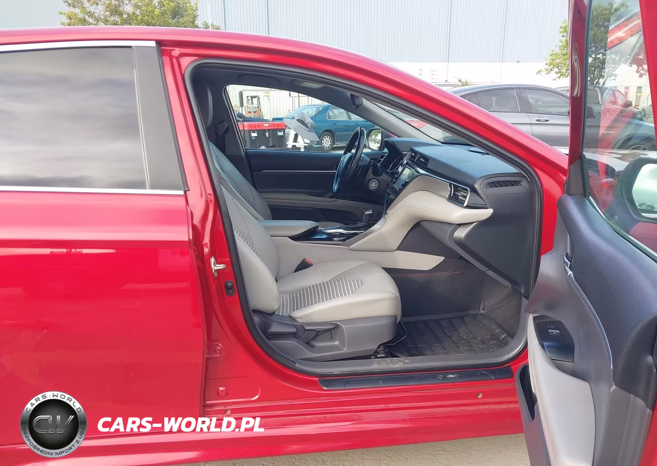 2020 Toyota Camry Se VIN:4T1G11AKXLU347569 - 5