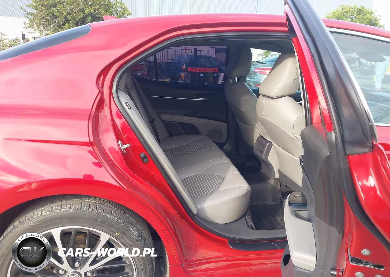 2020 Toyota Camry Se VIN:4T1G11AKXLU347569 - 8