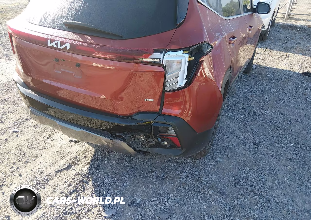 2024 Kia Seltos X-Line VIN:KNDEUCA72R7523483 - 6