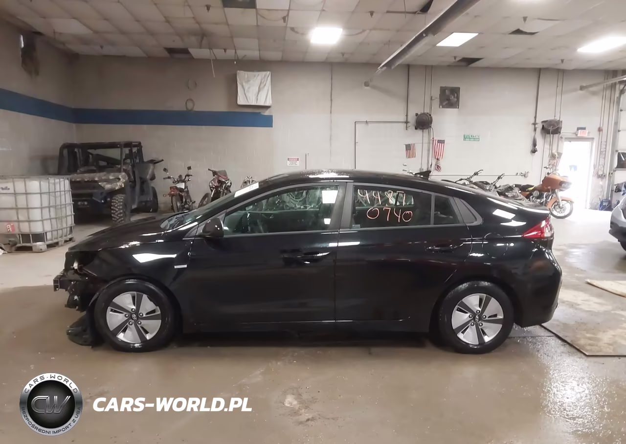 2020 Hyundai Ioniq Hybrid Blue VIN:KMHC65LC4LU186102 - 15