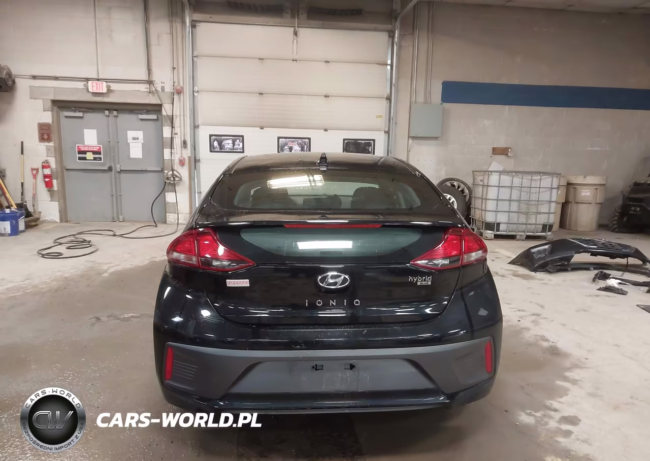 2020 Hyundai Ioniq Hybrid Blue VIN:KMHC65LC4LU186102 - 17
