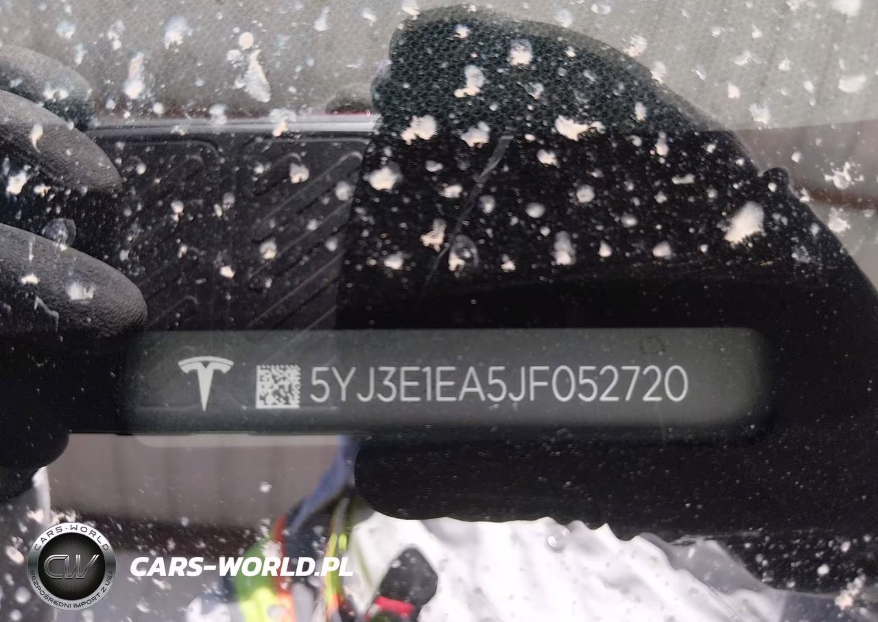 2018 Tesla Model 3 Long Range-Mid Range VIN:5YJ3E1EA5JF052720 - 9