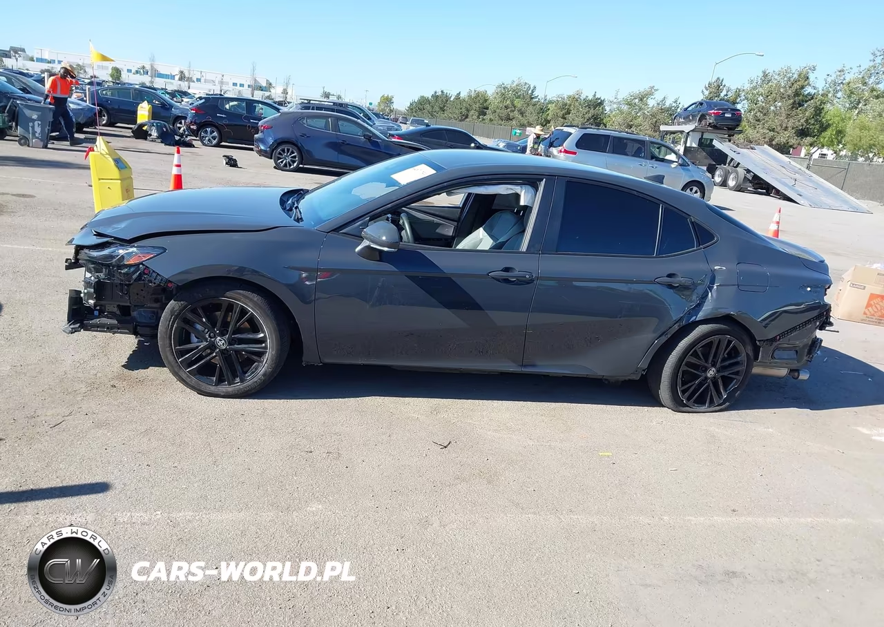 2025 Toyota Camry Se VIN:4T1DAACK8SU572202 - 15