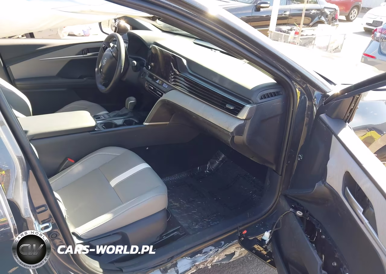 2025 Toyota Camry Se VIN:4T1DAACK8SU572202 - 5