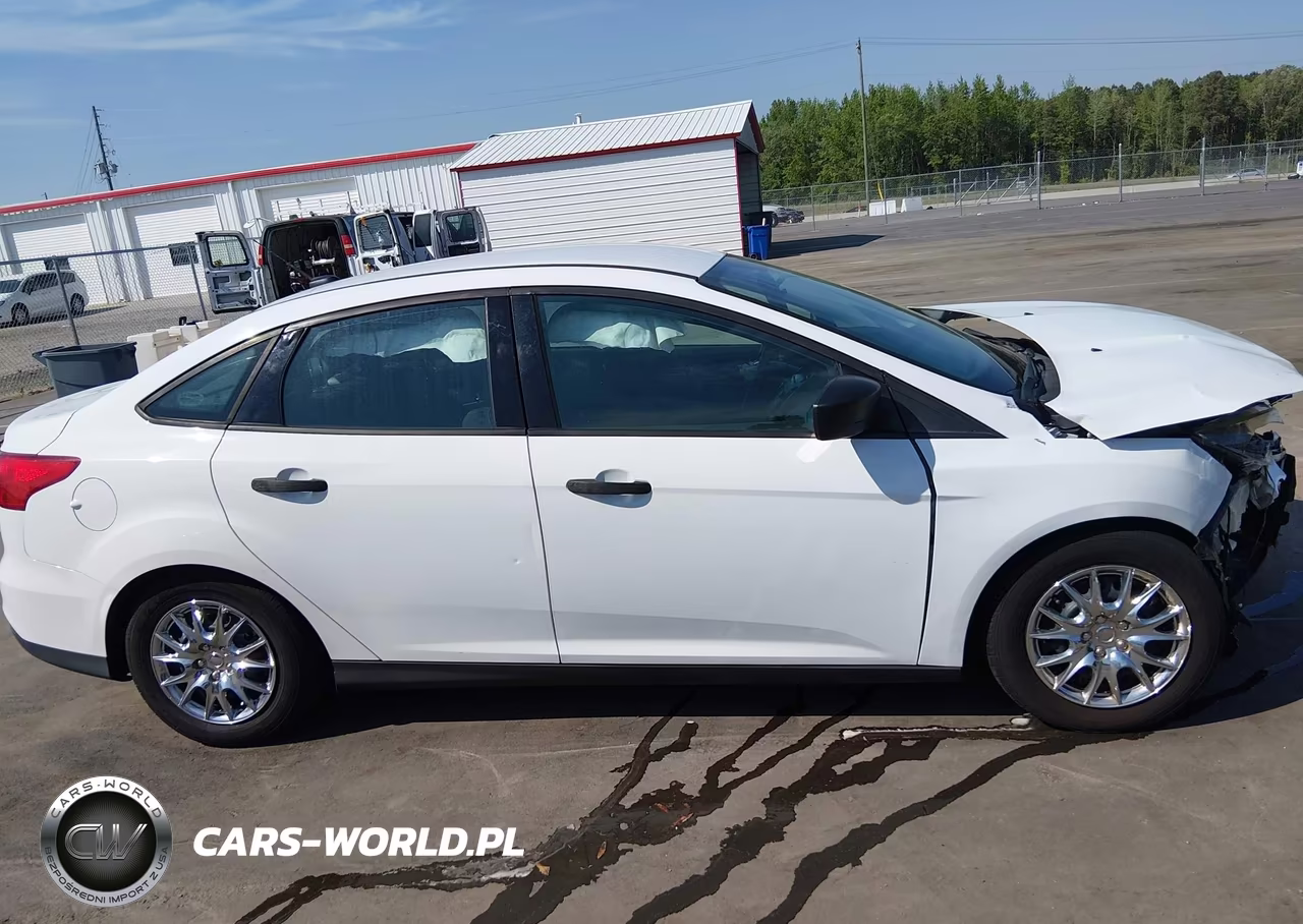 2016 Ford Focus S VIN:1FADP3E25GL381724 - 14