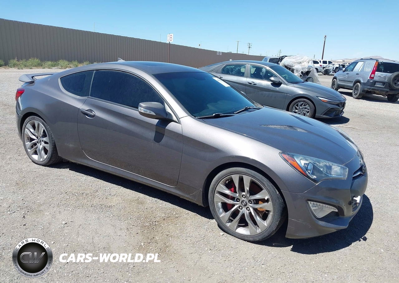 2013 Hyundai Genesis 3.8 Track