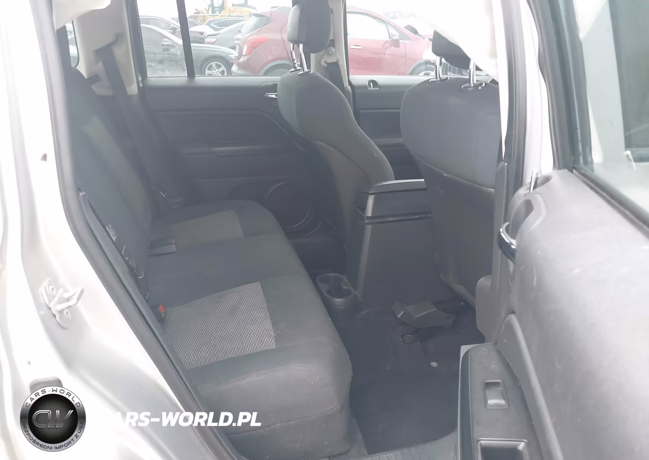 2010 Jeep Patriot Sport VIN:1J4NF2GB4AD537689 - 8