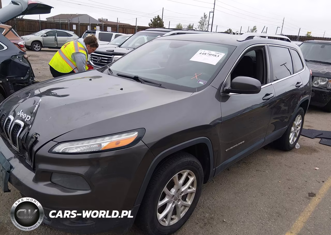 2014 Jeep Cherokee Latitude VIN:1C4PJMCS2EW260534 - 2