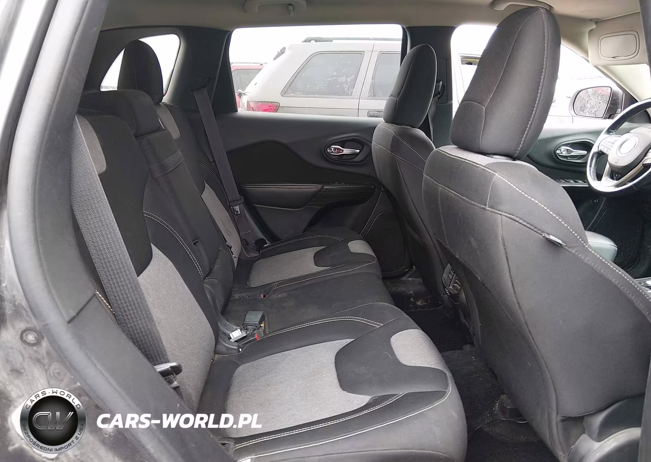 2014 Jeep Cherokee Latitude VIN:1C4PJMCS2EW260534 - 8