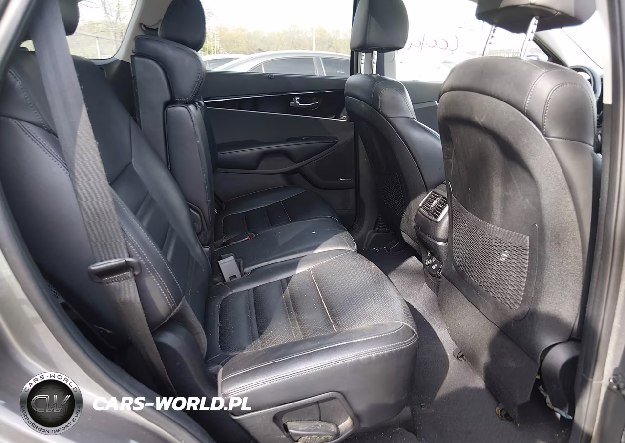 2019 Kia Sorento 3.3L Ex VIN:5XYPHDA52KG509593 - 8