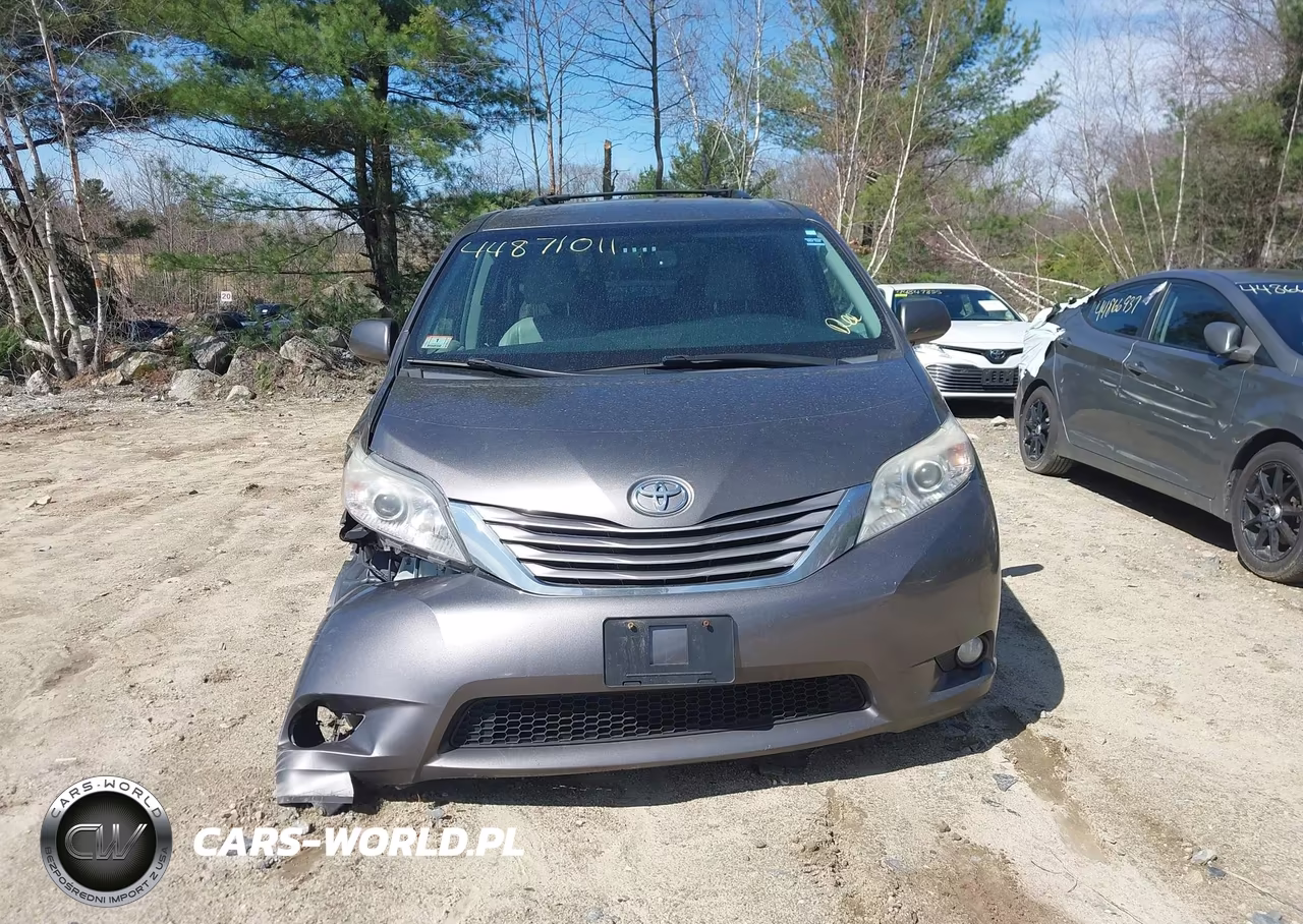 2017 Toyota Sienna Xle 7 Passenger VIN:5TDDZ3DC3HS157320 - 12