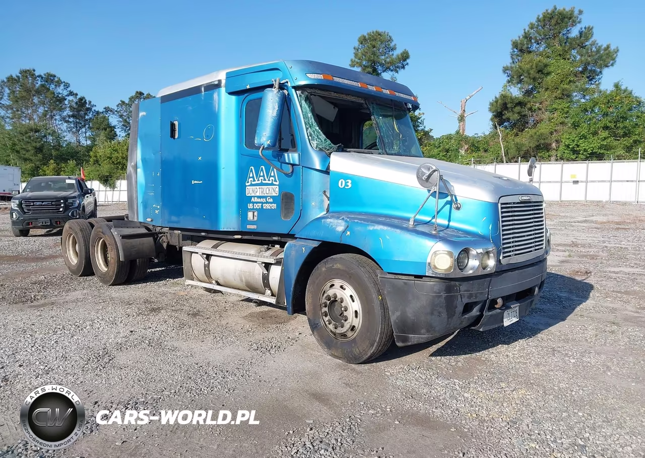 1999 Freightliner Conventional Flc120