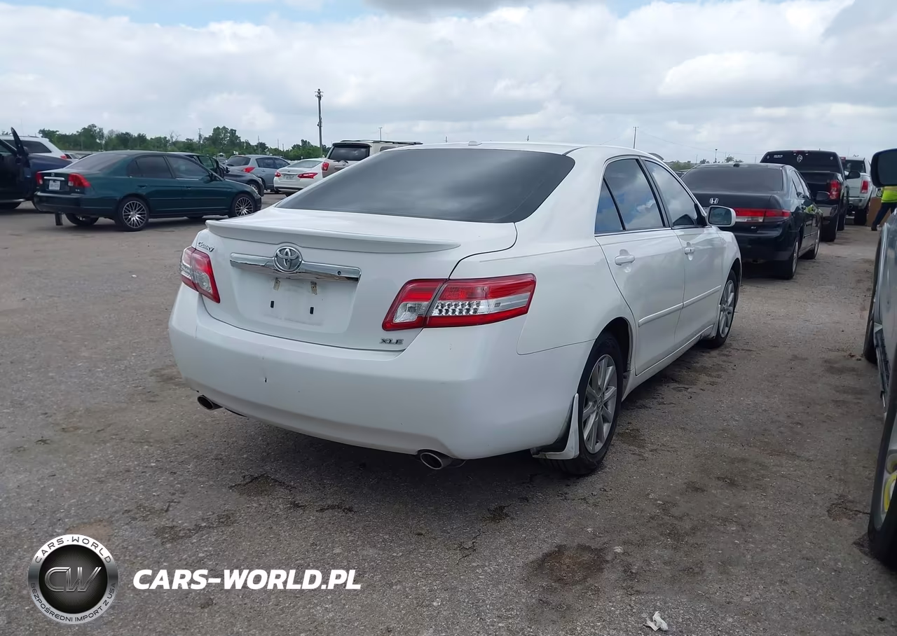 2010 Toyota Camry Xle V6 VIN:4T1BK3EK4AU600119 - 4