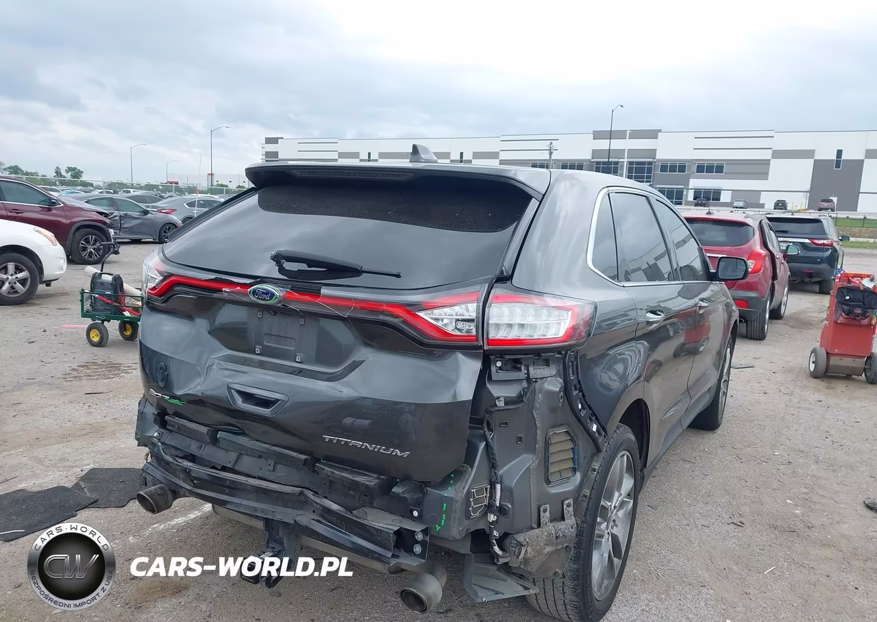 2018 Ford Edge Titanium VIN:2FMPK3K87JBC11754 - 4
