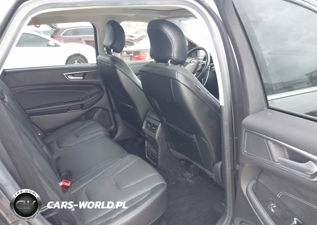 2018 Ford Edge Titanium VIN:2FMPK3K87JBC11754 - 8