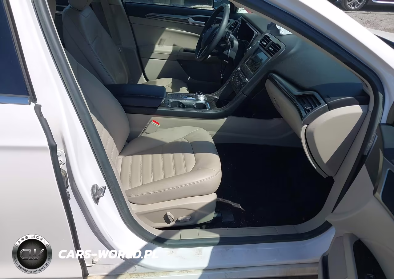 2018 Ford Fusion Se VIN:3FA6P0HD5JR179012 - 5