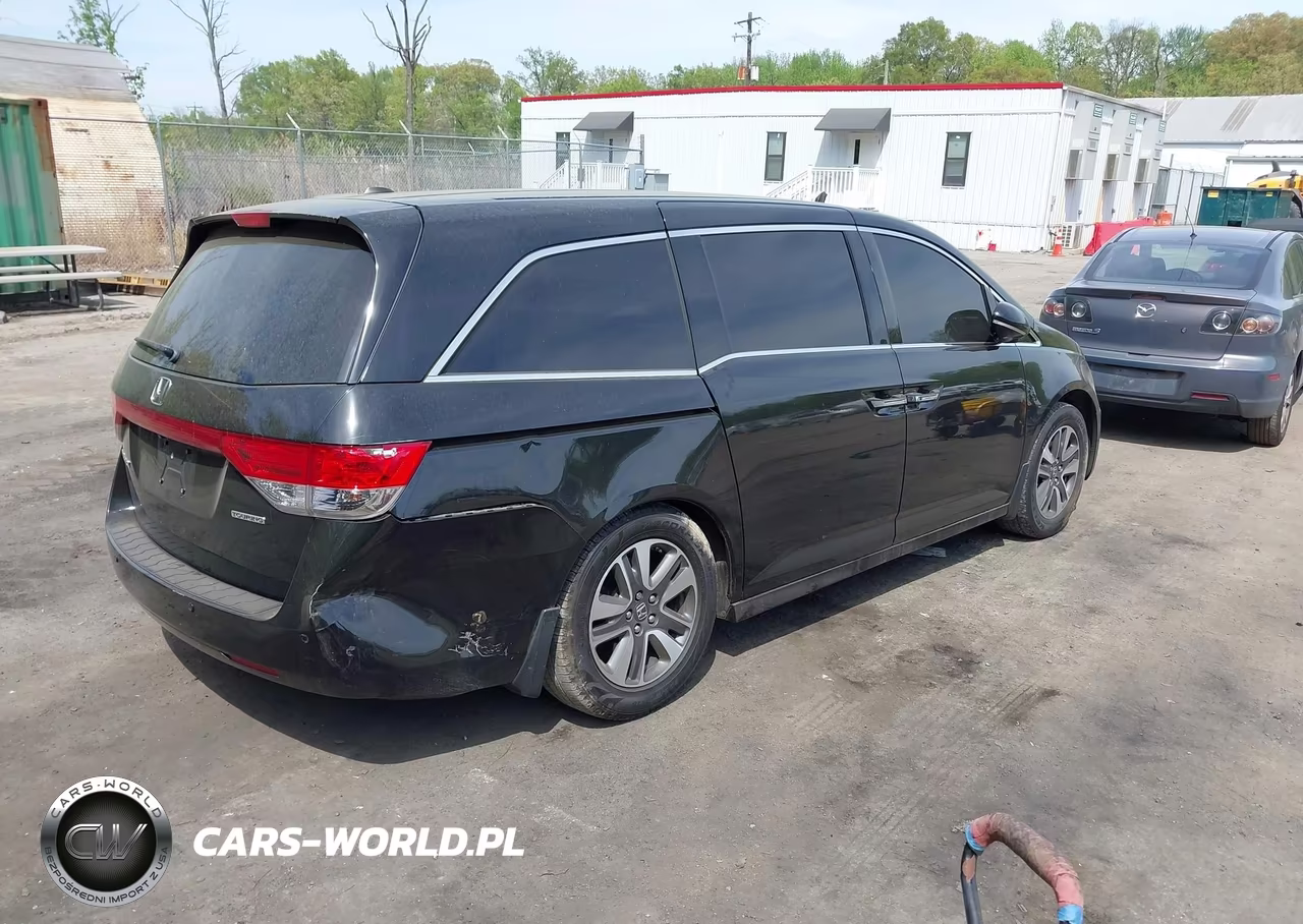 2015 Honda Odyssey Touring-Touring Elite VIN:5FNRL5H95FB014968 - 4