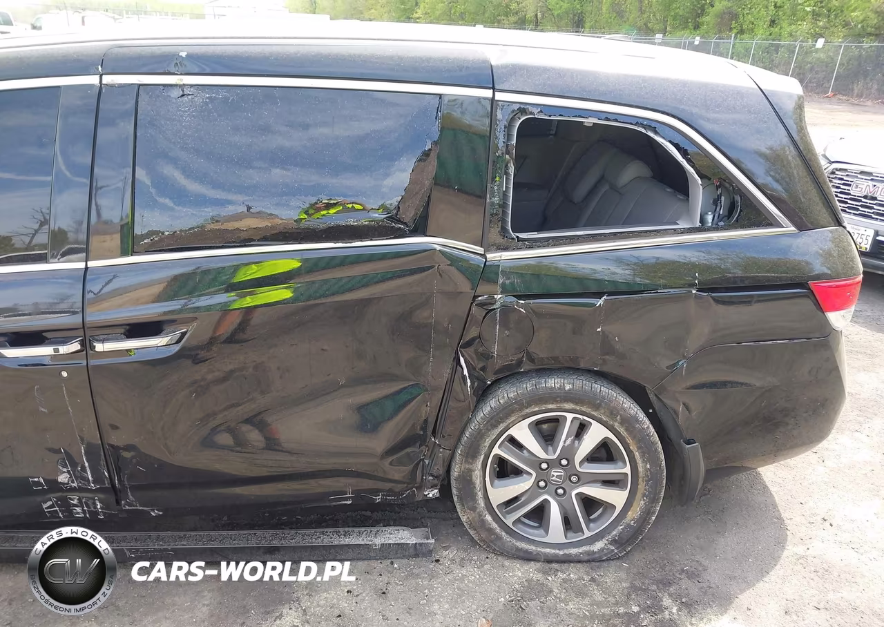 2015 Honda Odyssey Touring-Touring Elite VIN:5FNRL5H95FB014968 - 6