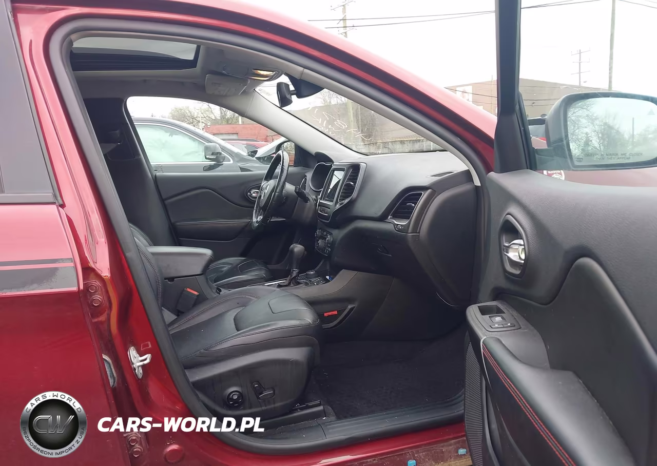 2019 Jeep Cherokee Trailhawk Elite 4X4 VIN:1C4PJMBX5KD139534 - 5