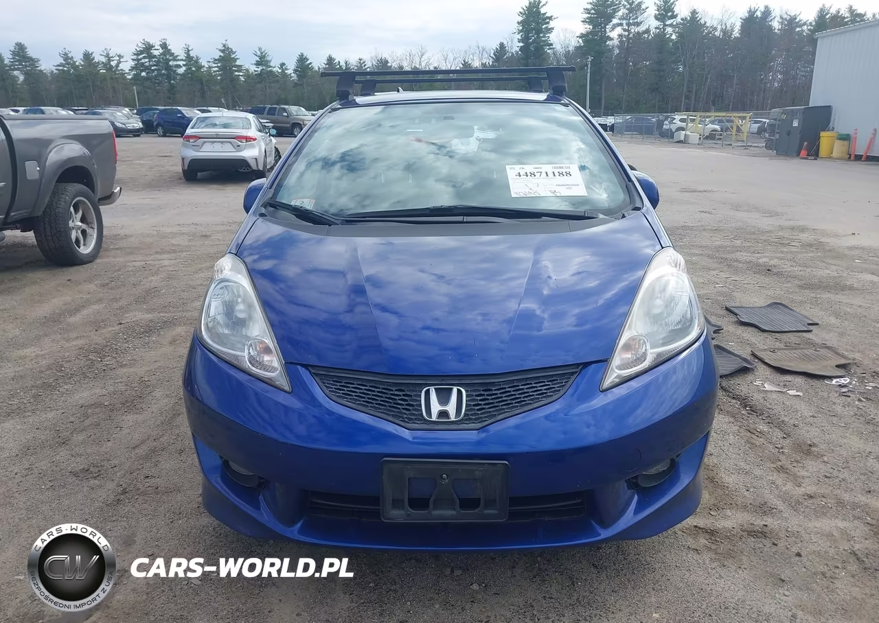 2010 Honda Fit Sport VIN:JHMGE8G41AC008078 - 12