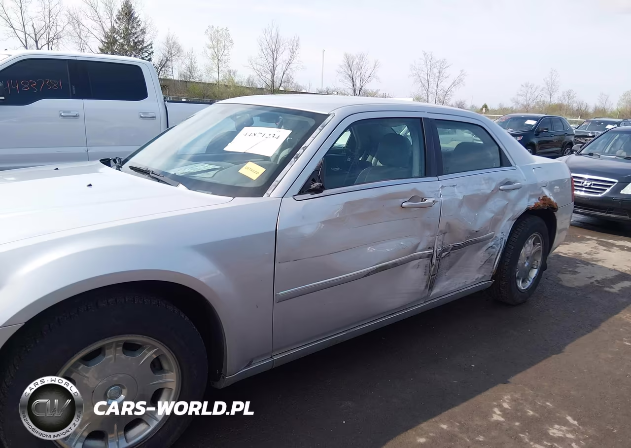 2006 Chrysler 300 Touring VIN:2C3KA53G36H529463 - 6