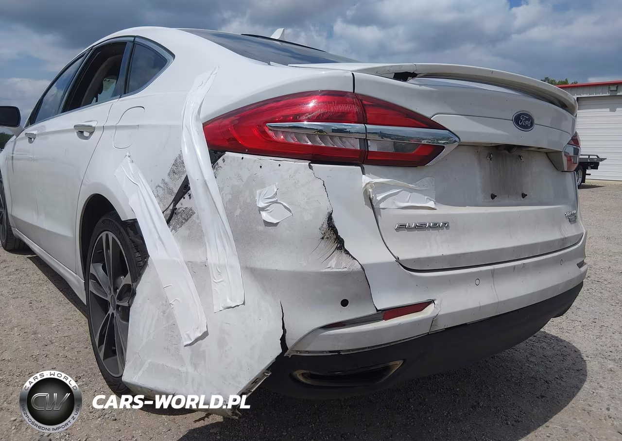 2020 Ford Fusion Titanium VIN:3FA6P0D96LR193506 - 18