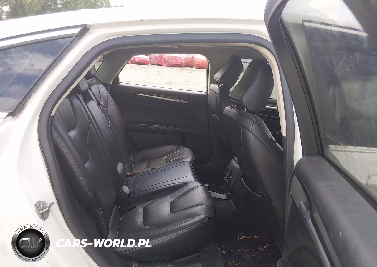 2020 Ford Fusion Titanium VIN:3FA6P0D96LR193506 - 8