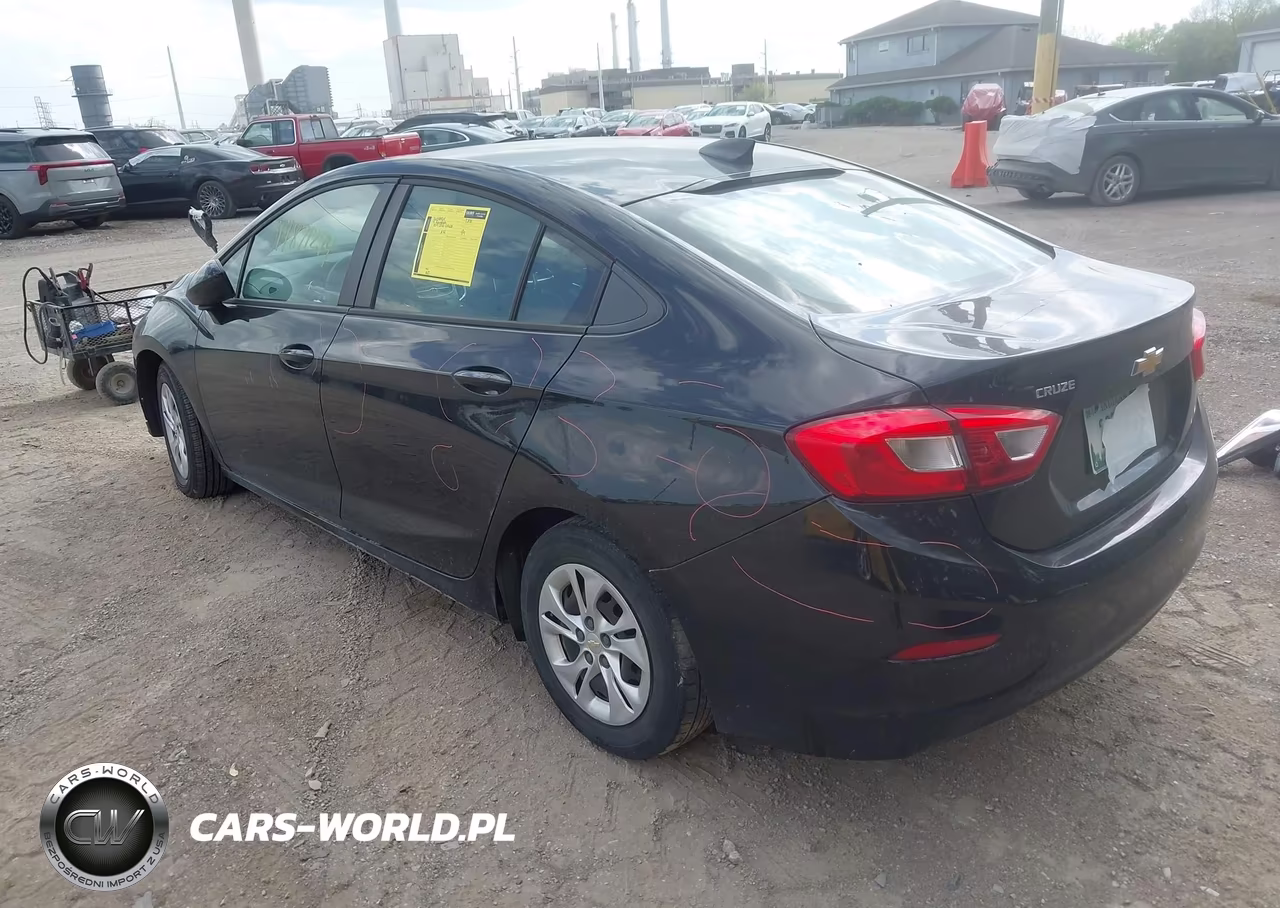 2019 Chevrolet Cruze Diesel VIN:1G1BJ5SM6K7106085 - 3