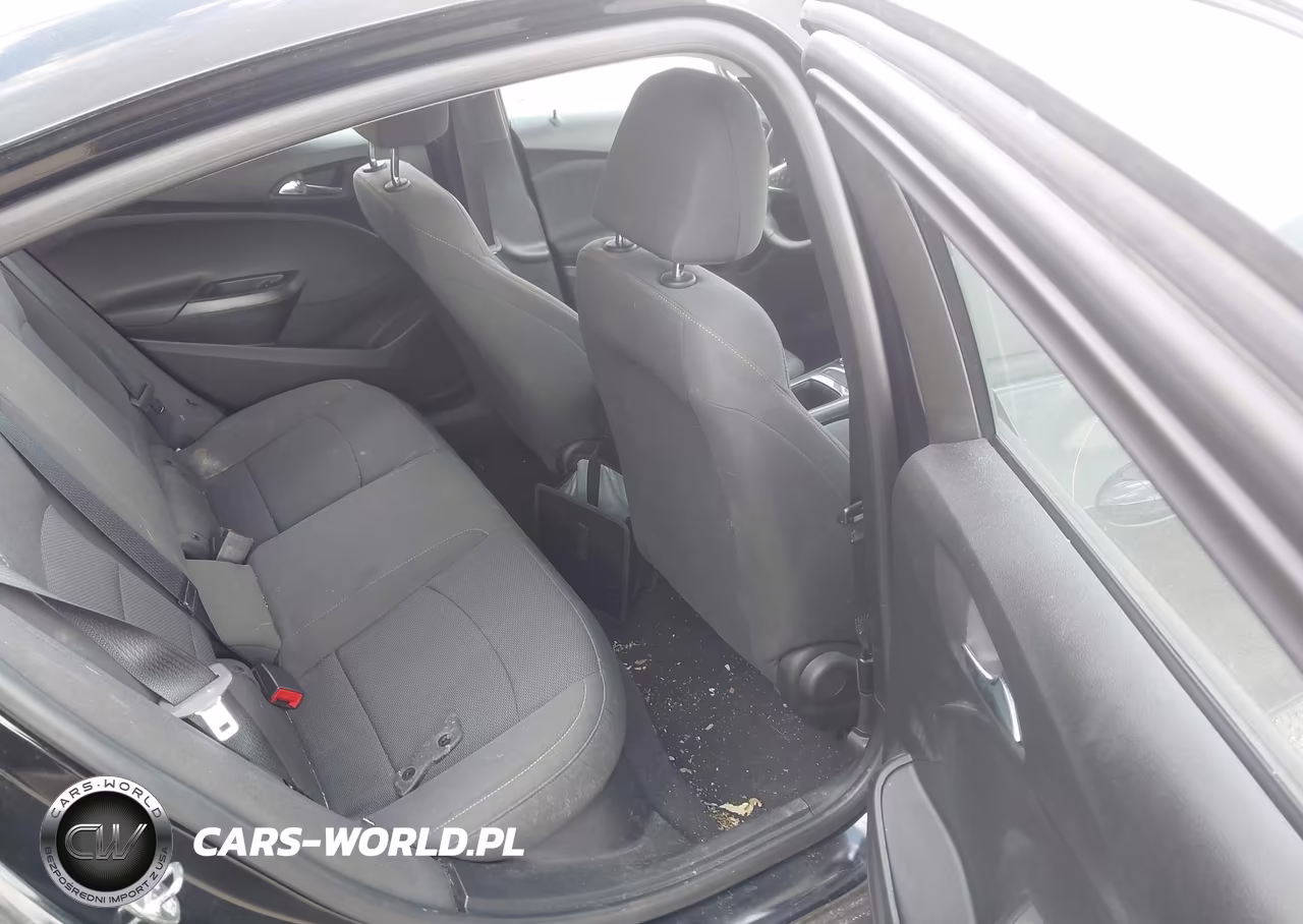 2019 Chevrolet Cruze Diesel VIN:1G1BJ5SM6K7106085 - 8