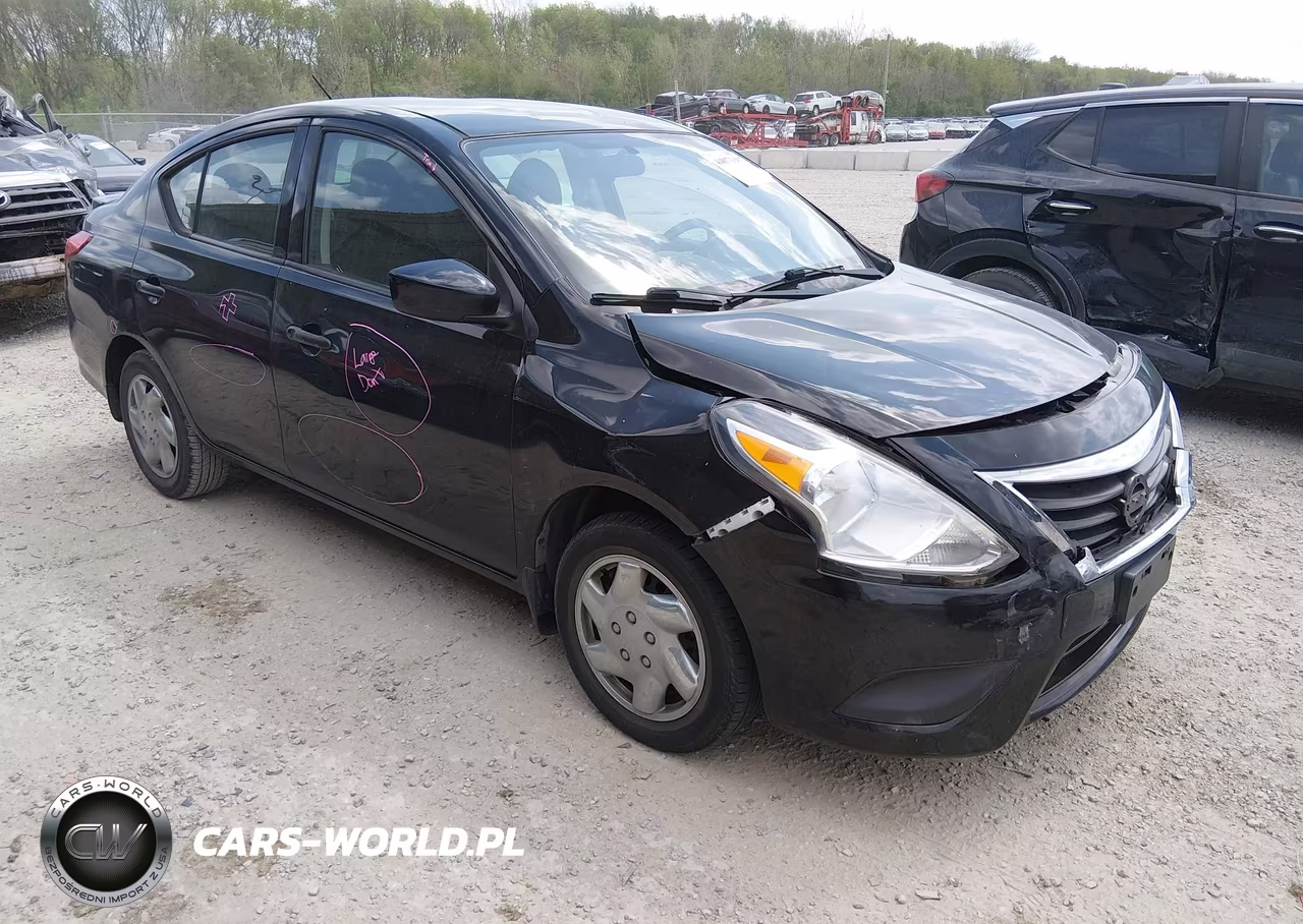 2017 Nissan Versa 1.6 S+