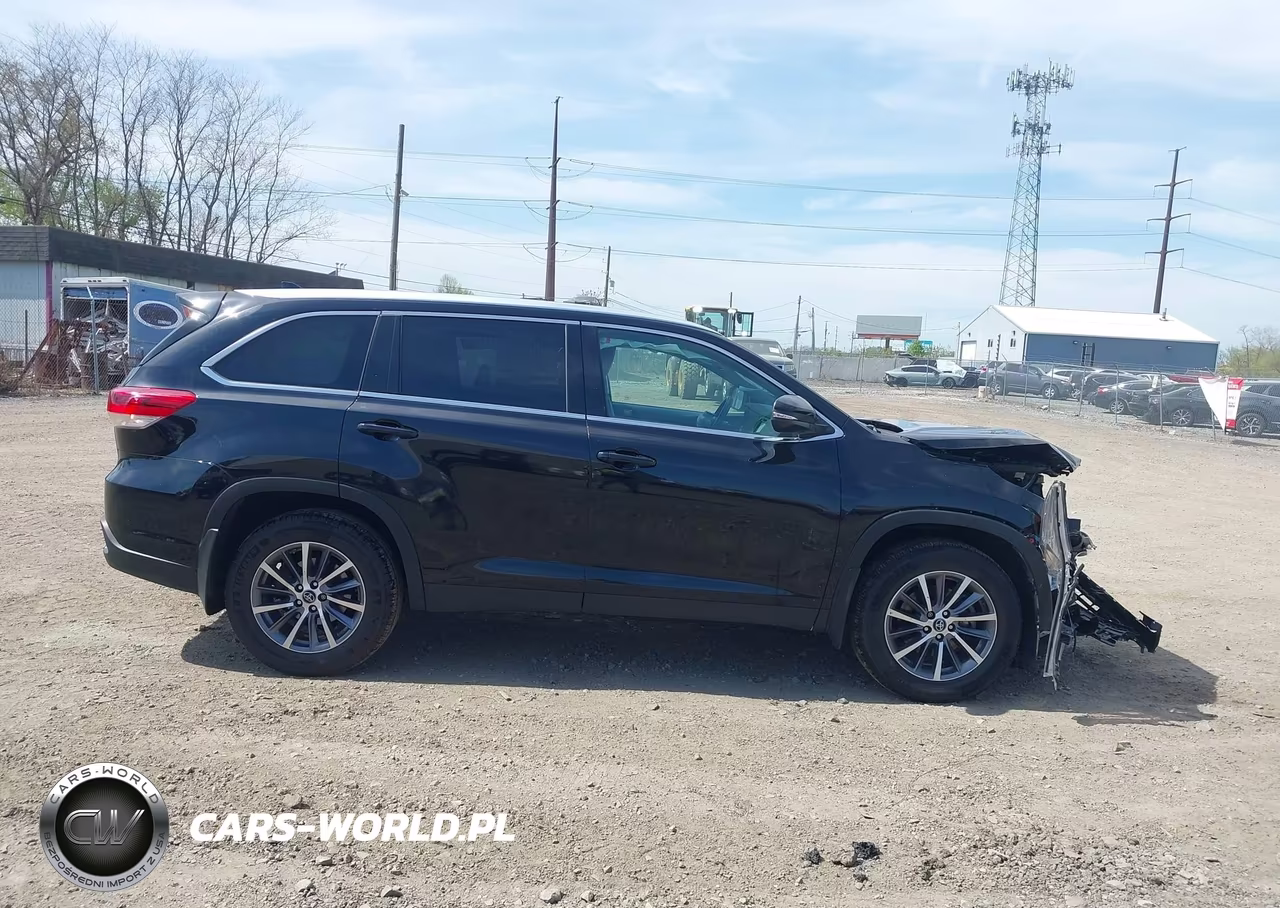 2019 Toyota Highlander Se-Xle VIN:5TDJZRFH8KS586555 - 14