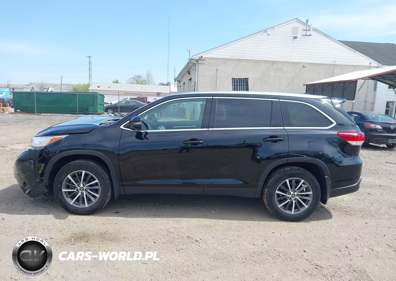 2019 Toyota Highlander Se-Xle VIN:5TDJZRFH8KS586555 - 15