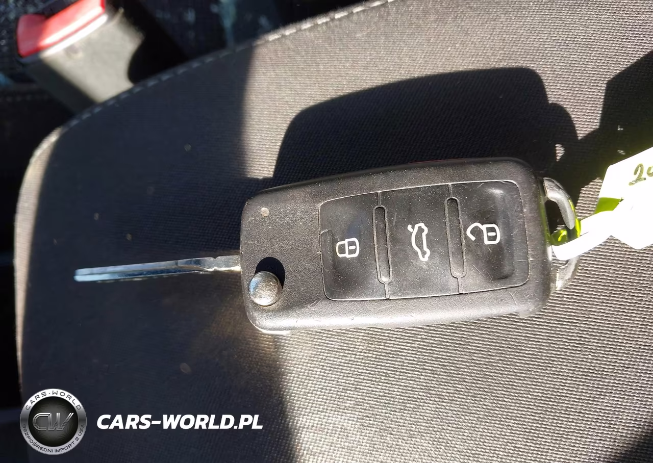 2011 Volkswagen Golf Tdi 4-Door VIN:WVWNM9AJ7BW191681 - 11