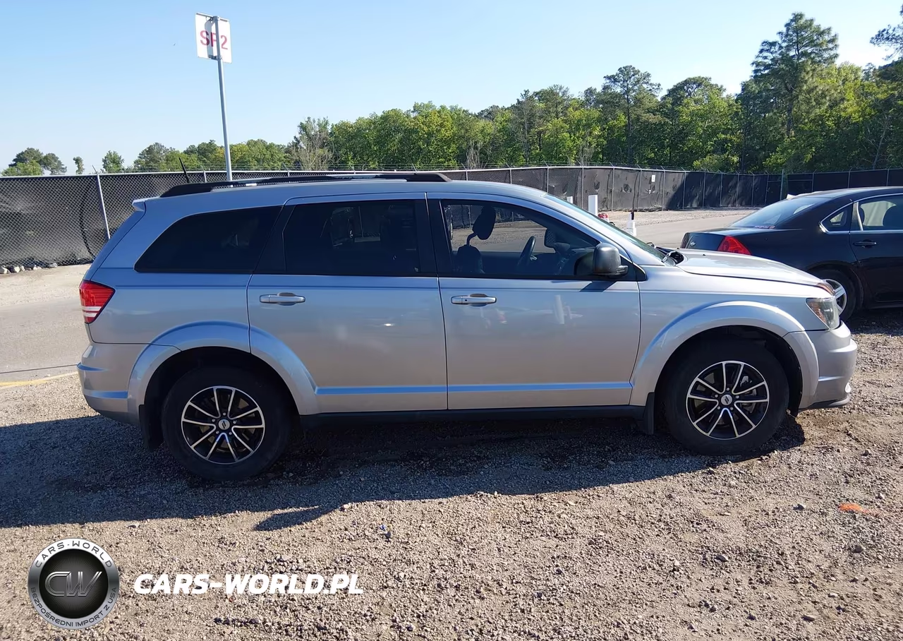 2018 Dodge Journey Se VIN:3C4PDCABXJT509599 - 13
