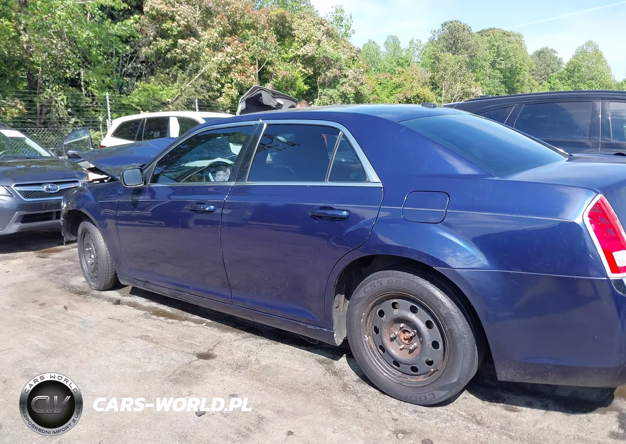 2014 Chrysler 300 VIN:2C3CCAAG2EH184743 - 15