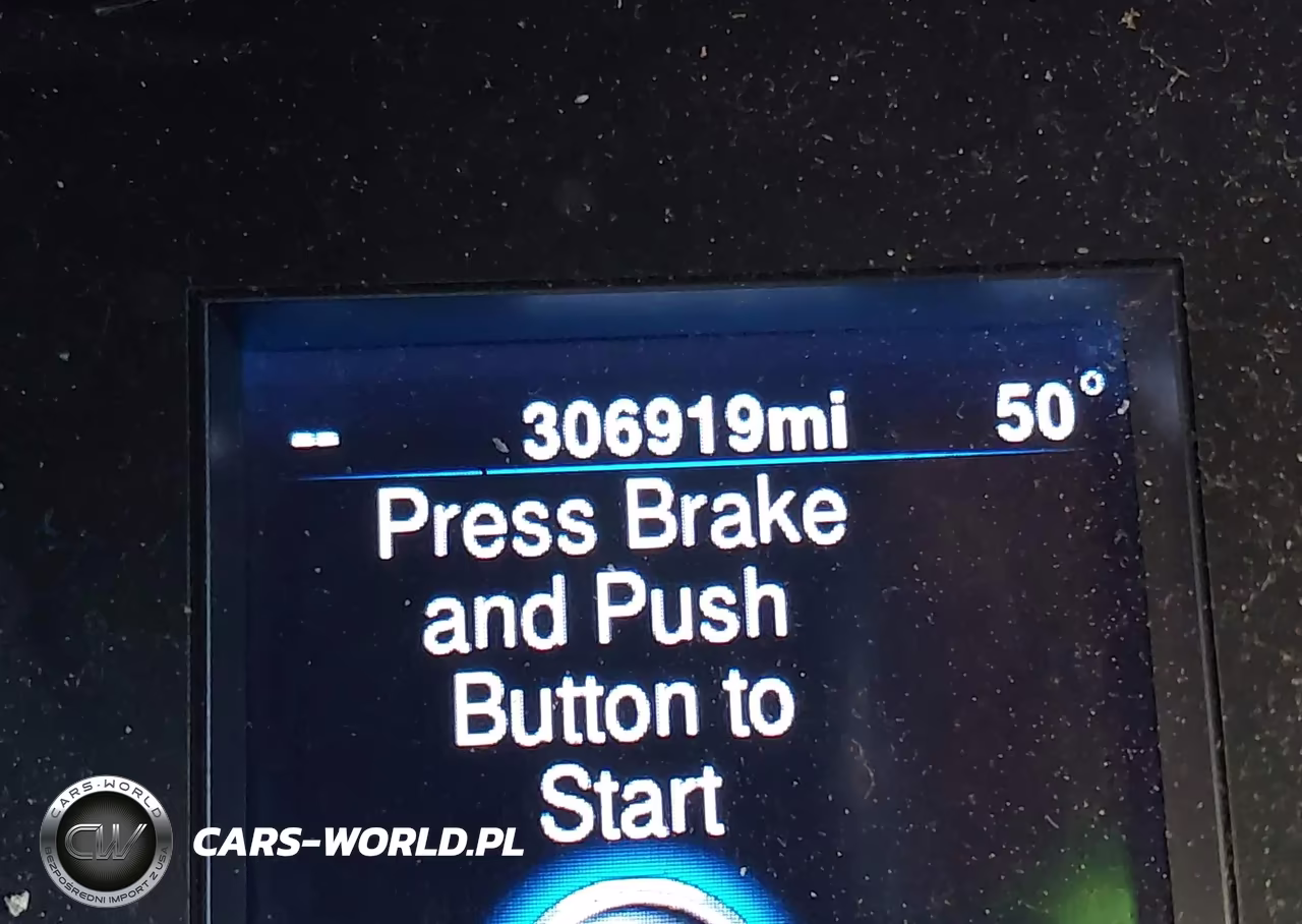 2014 Chrysler 300 VIN:2C3CCAAG2EH184743 - 16