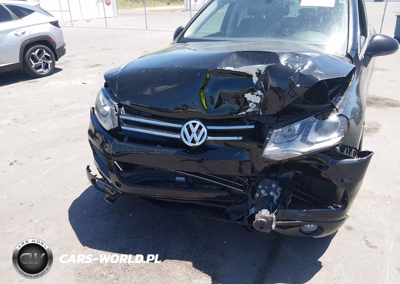 2014 Volkswagen Touareg 3.6L Sport VIN:WVGEF9BP2ED001133 - 6